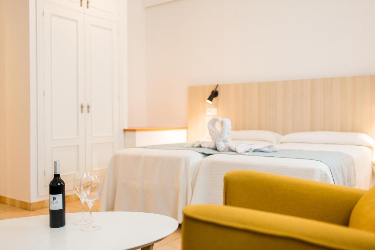 Sagitario Petit Ciutadella Hotel ซิวตาเดญา ภายนอก รูปภาพ